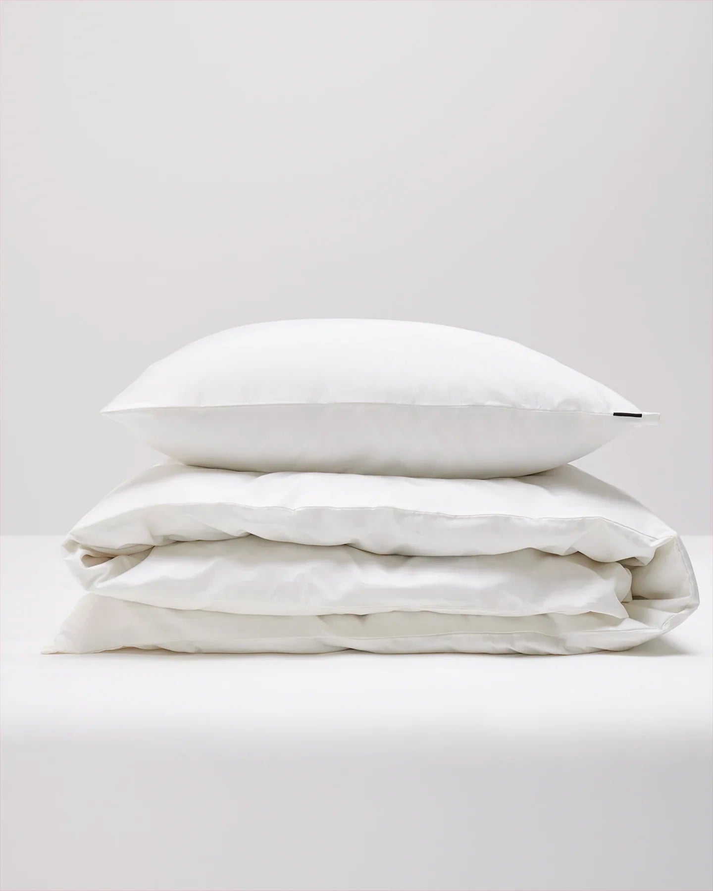 Shade Satin bäddset Crisp White, singelpåslakan – örngott