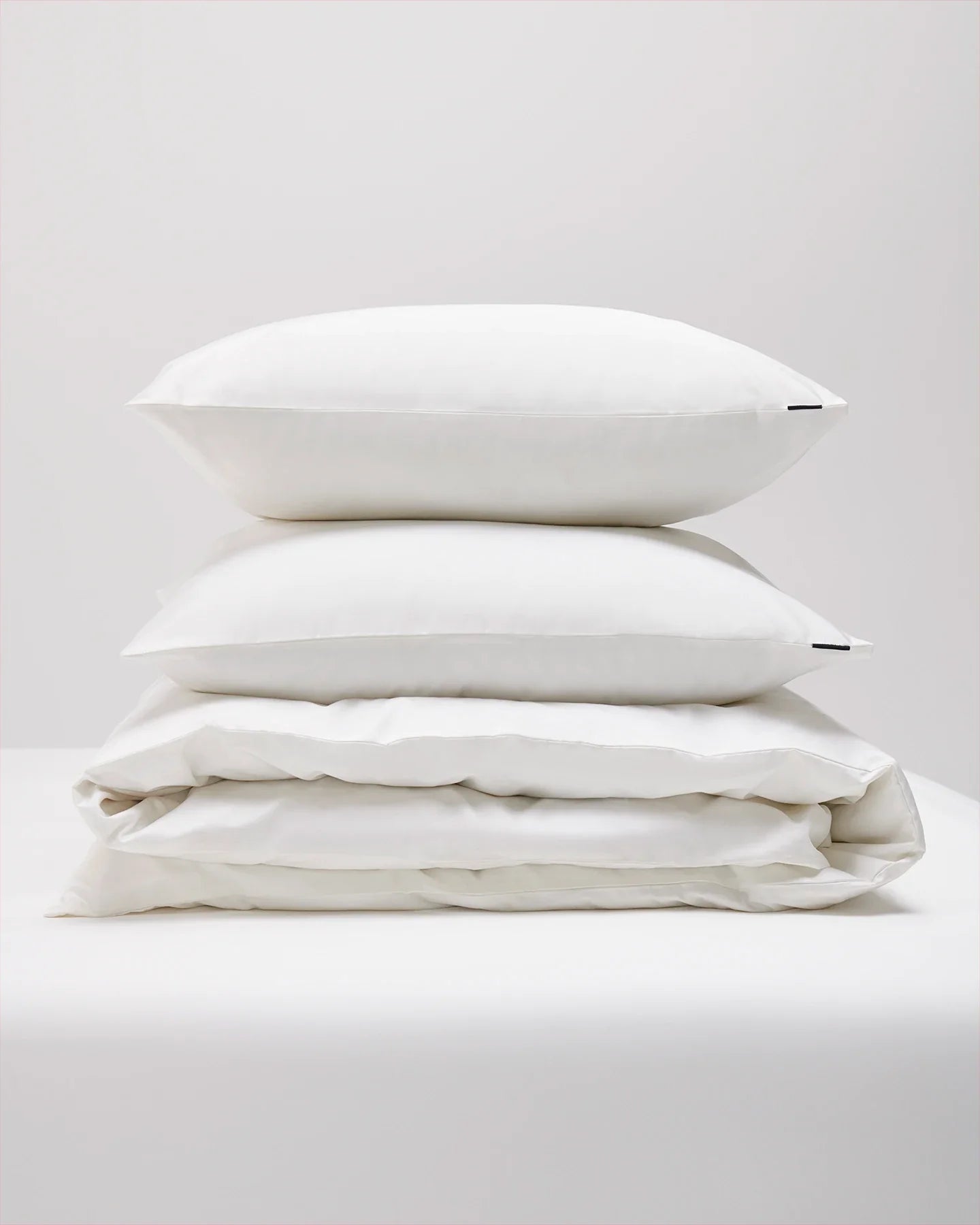 Shade Satin bäddset Crisp White, dubbelpåslakan – örngott