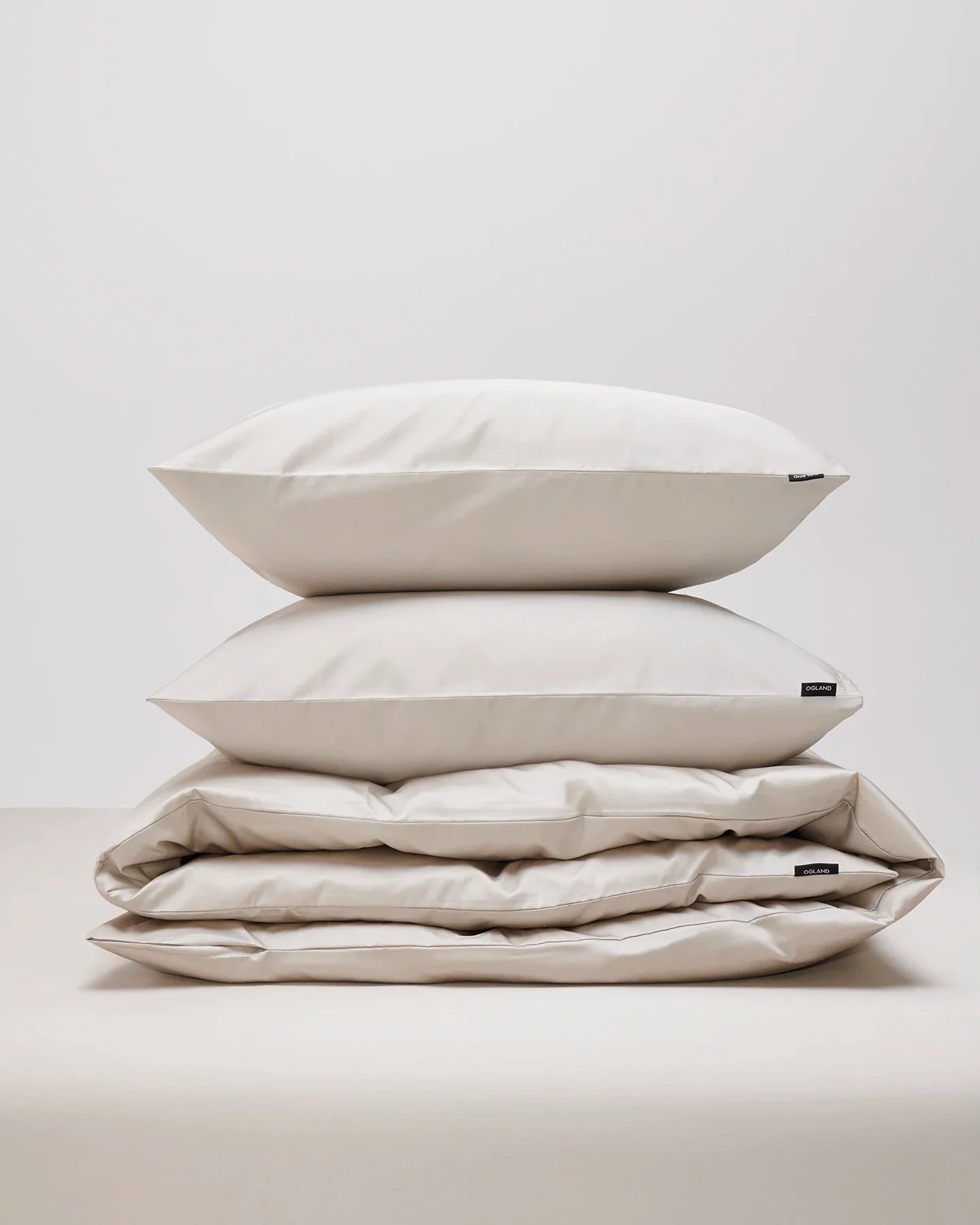 Shade Satin bäddset Nordic Greige, dubbelpåslakan – örngott