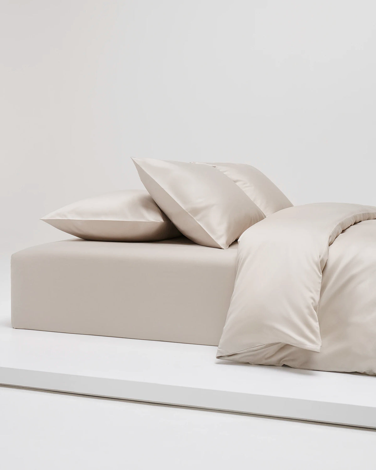 Shade Satin bäddset Nordic Greige, singelpåslakan 150x210 cm