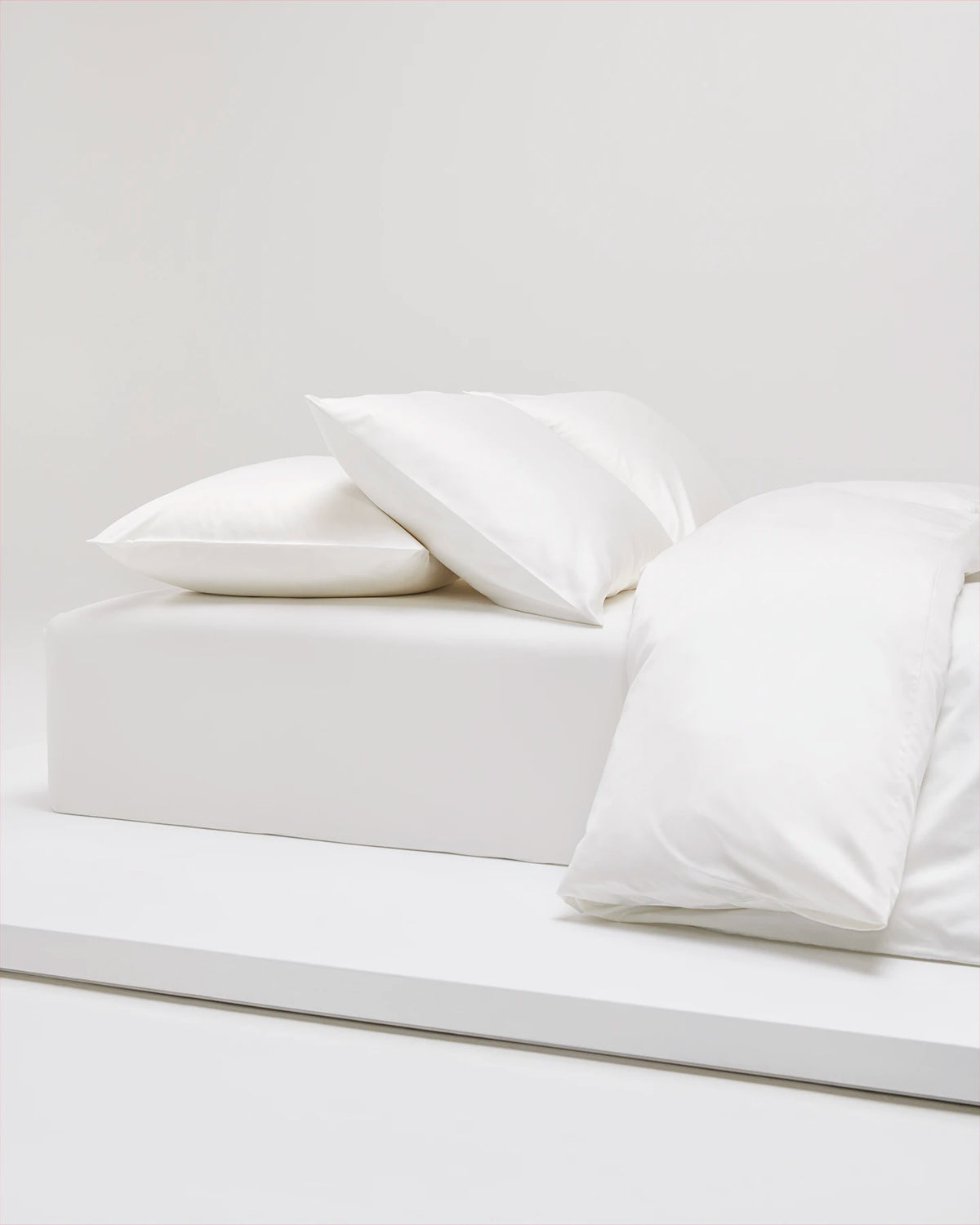 Shade Satin bäddset Crisp White, dubbelpåslakan 220x220 cm