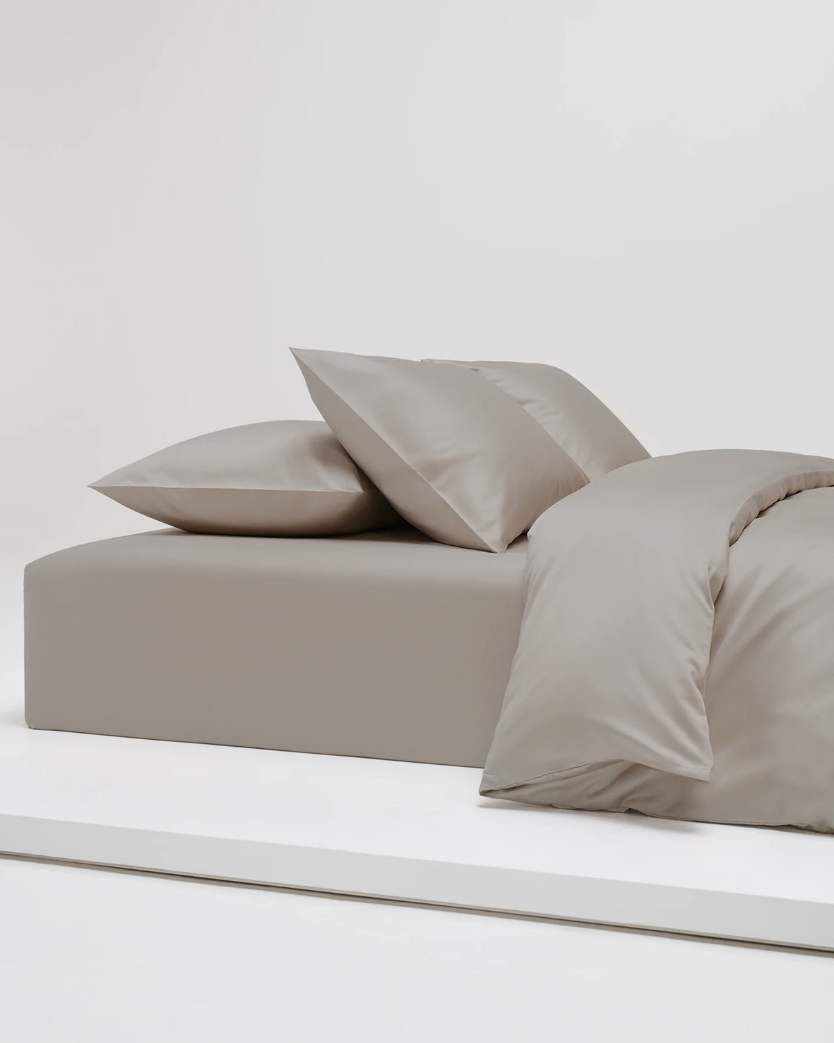 Shade Satin bäddset Modern Greige, singelpåslakan 150x210 cm