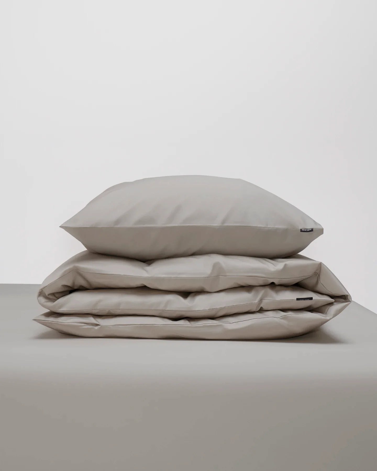 Shade Satin bäddset Modern Greige, singelpåslakan – örngott