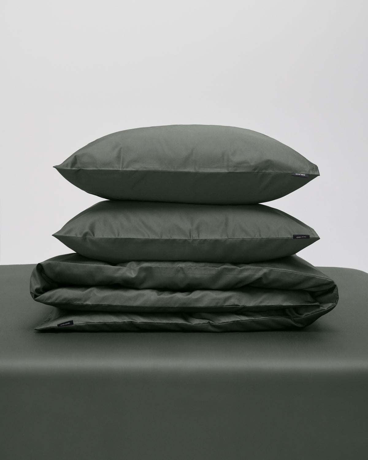Shade Satin bäddset Moss Green, dubbelpåslakan 220x220 cm