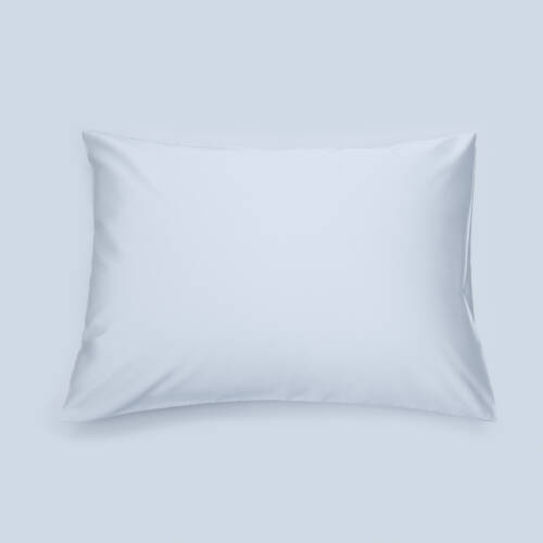 Örngott Shade Ice Blue 60x80 cm i satin från Ogland, exklusivt örngott i sval blå färg.