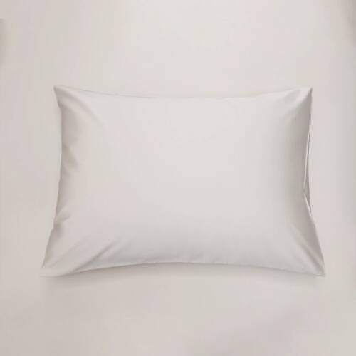 Örngott Shade Nordic Greige satin 60x80 cm – ekologisk bomull i mjuk gråbeige ton.