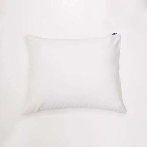 Örngott Shade Crisp White satin 50x60 cm – vitt örngott i mjuk ekologisk bomull.