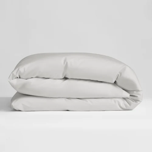 Påslakan i percale från Ogland, vävd av vit Giza 86-bomull med sval och krispig känsla